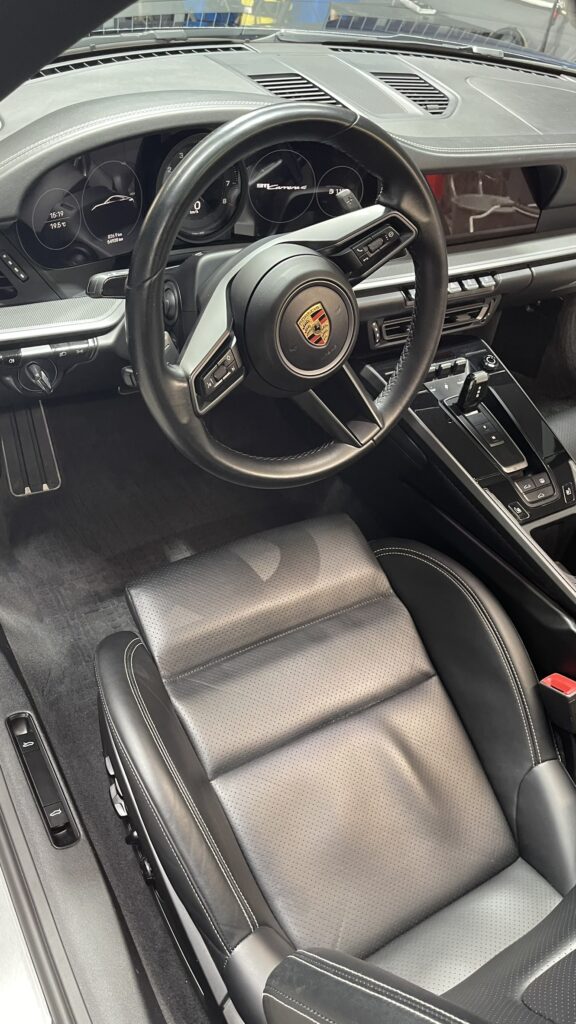 Servicii detailing auto